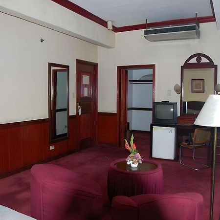 Great Eastern Hotel Quezon City Ngoại thất bức ảnh